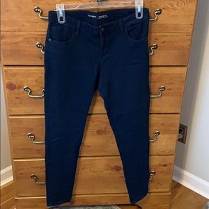 Old Navy Dark Wash Rockstar Low Rise Skinny Jeans